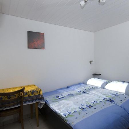 Hôtel-Gîte rural à 3 km de Delémont Courcelon Cameră foto
